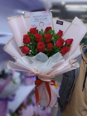Ramo de 12 rosas rojas