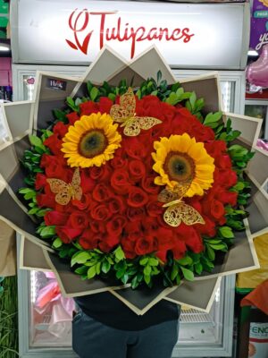 Buchón 100 rosas y Girasoles