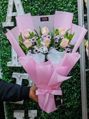 Ramo de 6 rosas 🩷