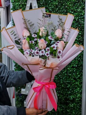 Ramo con 6 rosas Romantic 🩷