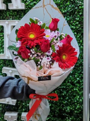 Ramo Cono del flores Rojo ❤️