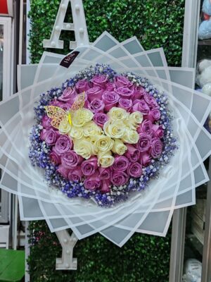Buchón 50 rosas corazón