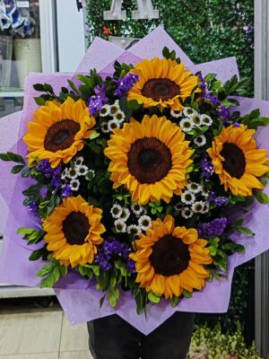 Ramo de 6 Girasoles con flores
