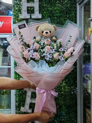 Ramo de Rosas con Osita 🧸🩷
