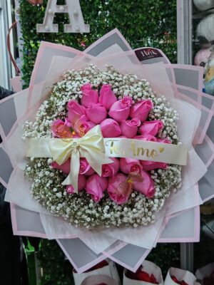 Buchón de 24 Rosas