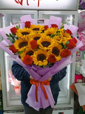 Ramo de Girasoles y Rosas
