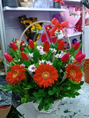 Canasta de 10 Tulipanes ❤️
