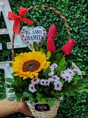 Canasta de 3 tulipanes ❤️