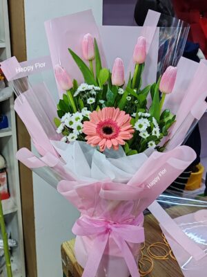 Ramo con 5 Tulipanes rosados