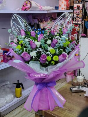 Ramo Mariposa con rosas lilas 💜