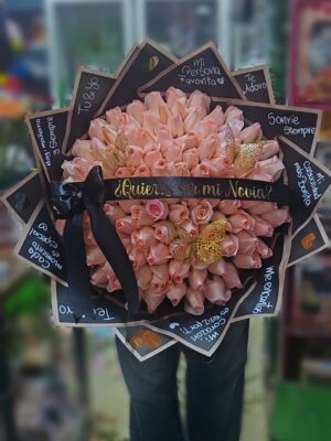 Buchón de 100 rosas con mensajes 🩷