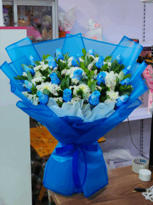 Ramo de 18 Rosas azules 💙