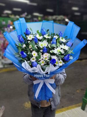 Ramo 12 rosas azules  💙
