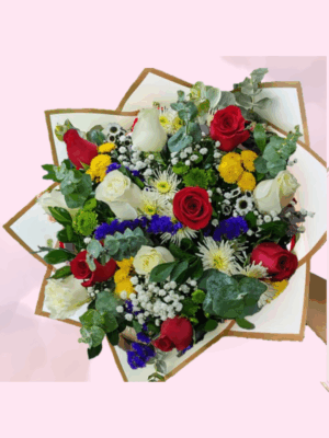 Ramo de rosas y flores