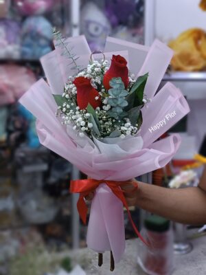Ramo de 2 rosas rojas