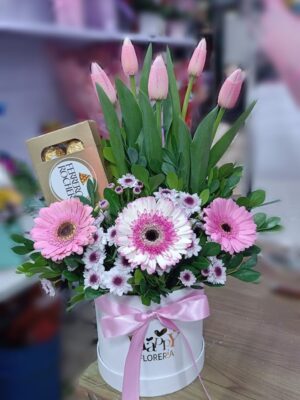 Box de Tulipanes y Ferrero 🩷