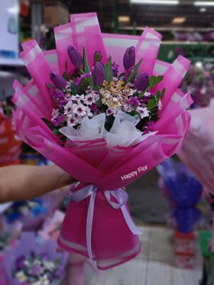 Ramo de 5 Tulipanes y coronita