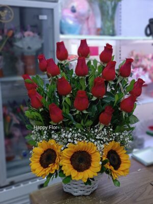 Canasta de Rosas y girasoles