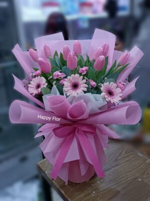 Ramo de 10 Tulipanes rosados 🩷