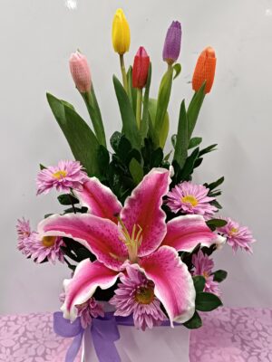 Box de 5 Tulipanes y lirio
