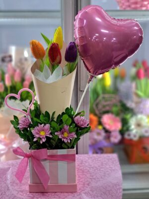 Box floral de 4 tulipanes