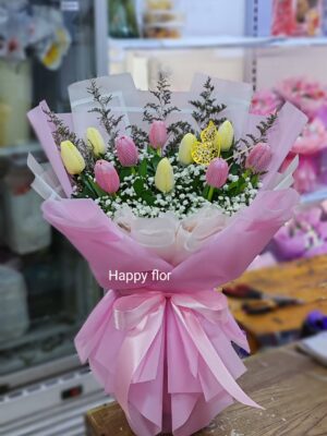 Ramo 10 Tulipanes ( blanco/rosado)