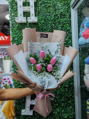 Ramo de 5 Tulipanes rosados 💞