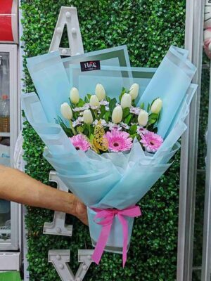 Ramo de 10 Tulipanes blancos
