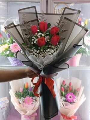 Ramo de 5 tulipanes rojos ❤️