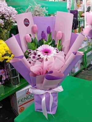 Ramo de 5 tulipanes rosado y morado
