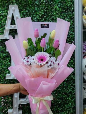 Ramo de 5 tulipanes