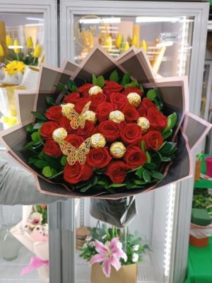 Promo Buchón de 24 rosas y Ferrero🌹