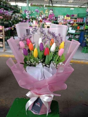 Ramo de 12 Tulipanes